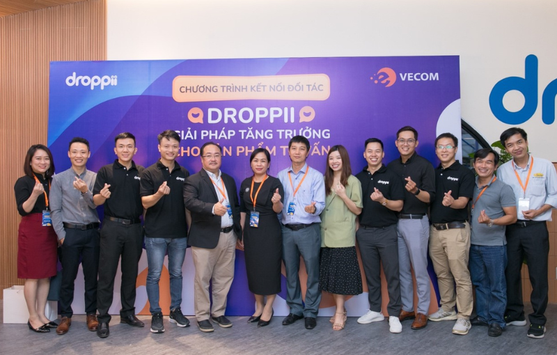 Các khách mời và đại diện Droppii tại sự kiện