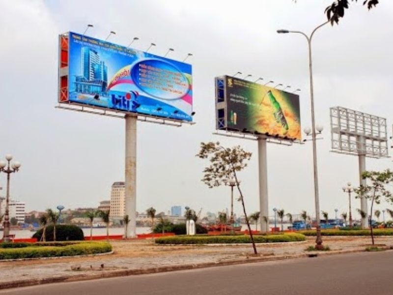 Billboard quảng cáo ngoài trời