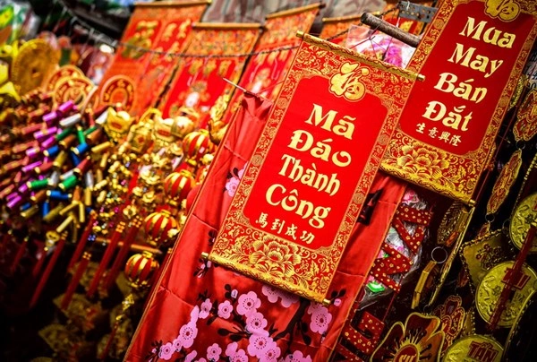 gần tết kinh doanh gì