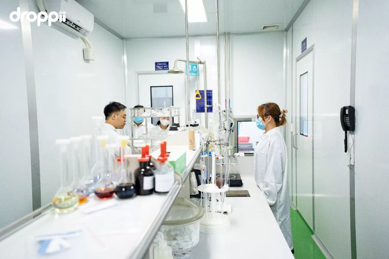 Droppii dùng phòng lab kiểm soát chất lượng sản phẩm-1