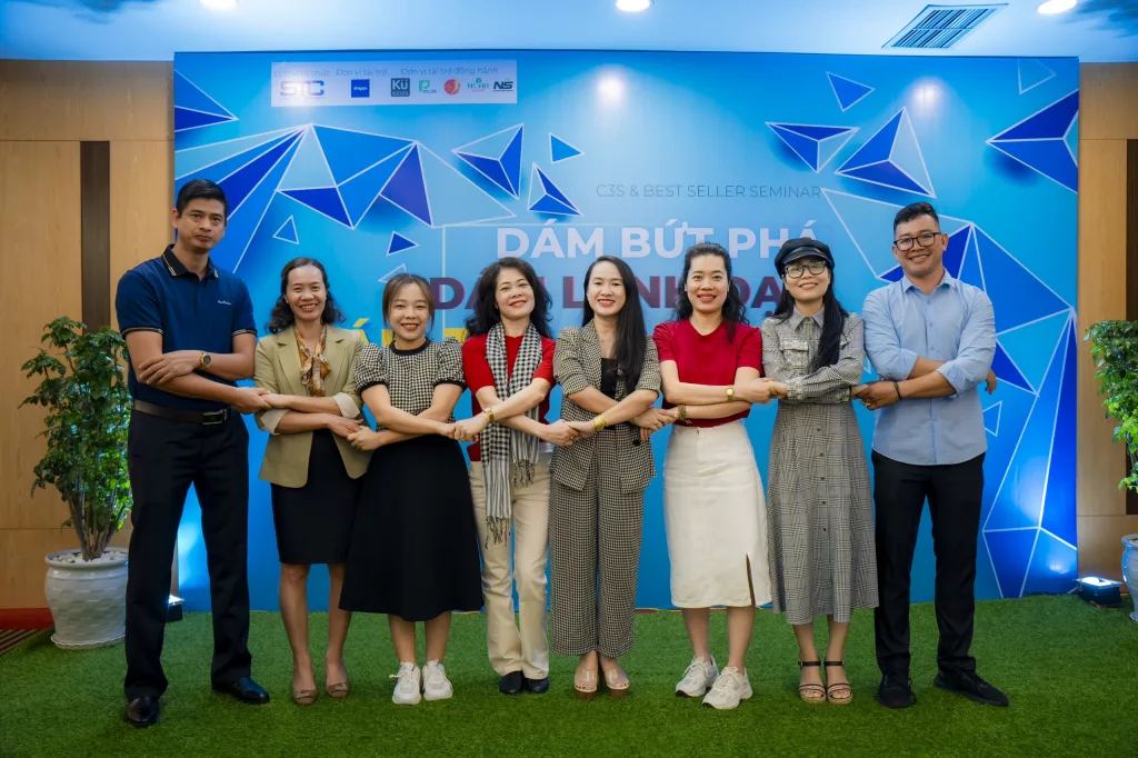 Phạm Thùy Liêm - Quản lý thời gian để liên tục chinh phục vị trí dẫn đầu